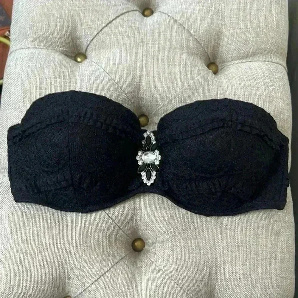 Victoria’s Secret bikini top lace with jewel embellished detail